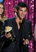 Церемония вручения премии MTV Movie Awards (2012)